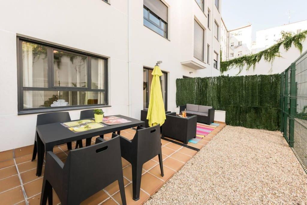 Chamberi Con Jardin C By Regalatemadrid Appartamento